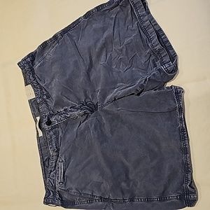 Billy Reid Chino Shorts in a Distressed Navy Color Size 38
